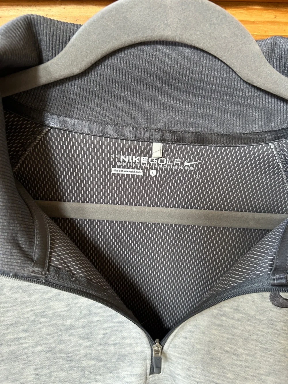 Nike Golf Sweatshirt Windblock Light Gray/Dark Gray‎ Quarter-Zip Pullover